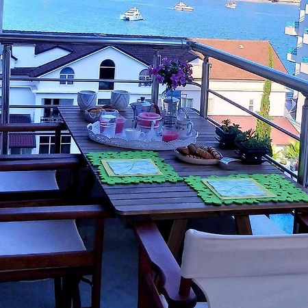 Iraa'S Apartment Sarandë Exteriér fotografie